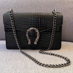 Black Vegan Leather, Croc-Embossed, Adjustable Chain, Shoulder Bag